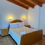 Ari's Cozy Rooms, Llogara Nicaj-Shale