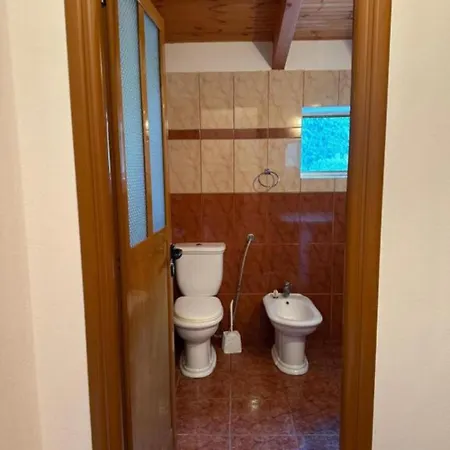 Guest house Ari's Cozy Rooms, Llogara *